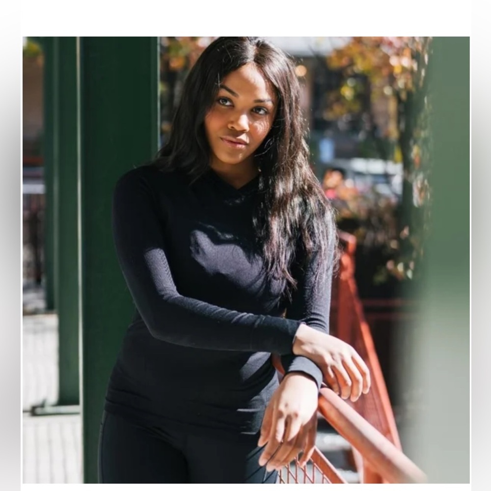 ZYIA Peak Performance Black Pullover